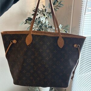 Louis Vuitton Neverfull MM